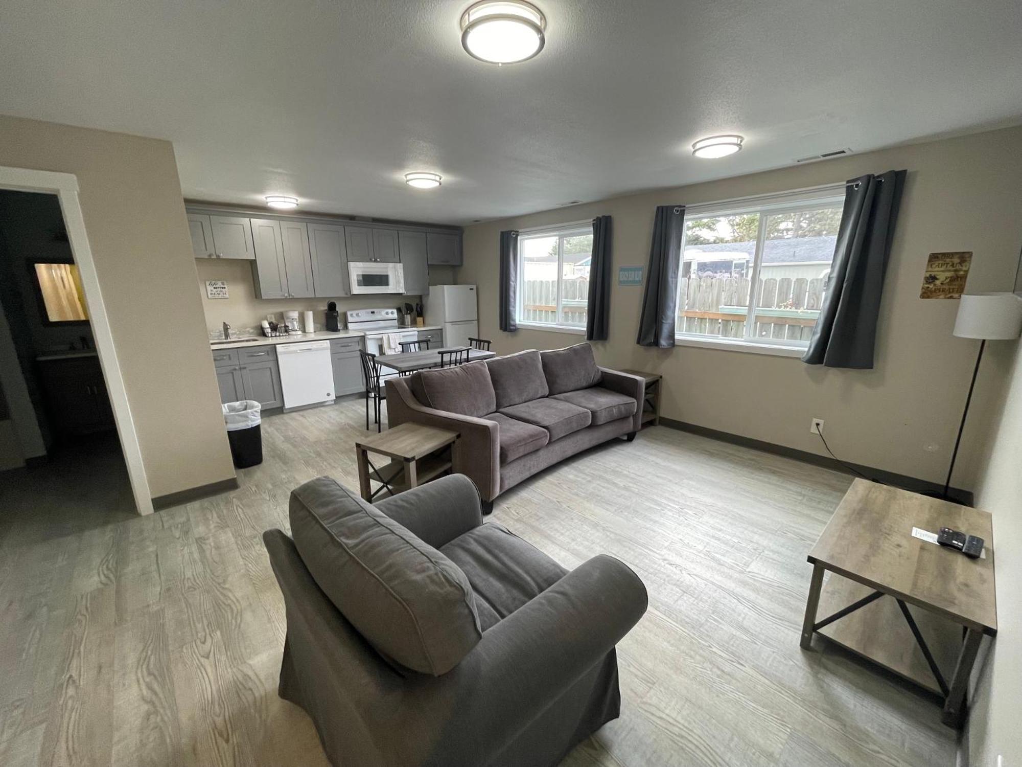 Coastal Inn And Suites Long Beach Zewnętrze zdjęcie