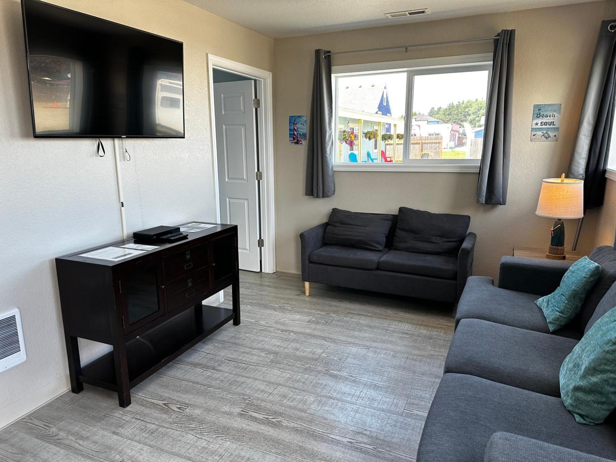 Coastal Inn And Suites Long Beach Zewnętrze zdjęcie